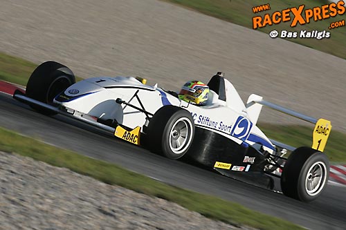 Indy Dontje test Barcelona